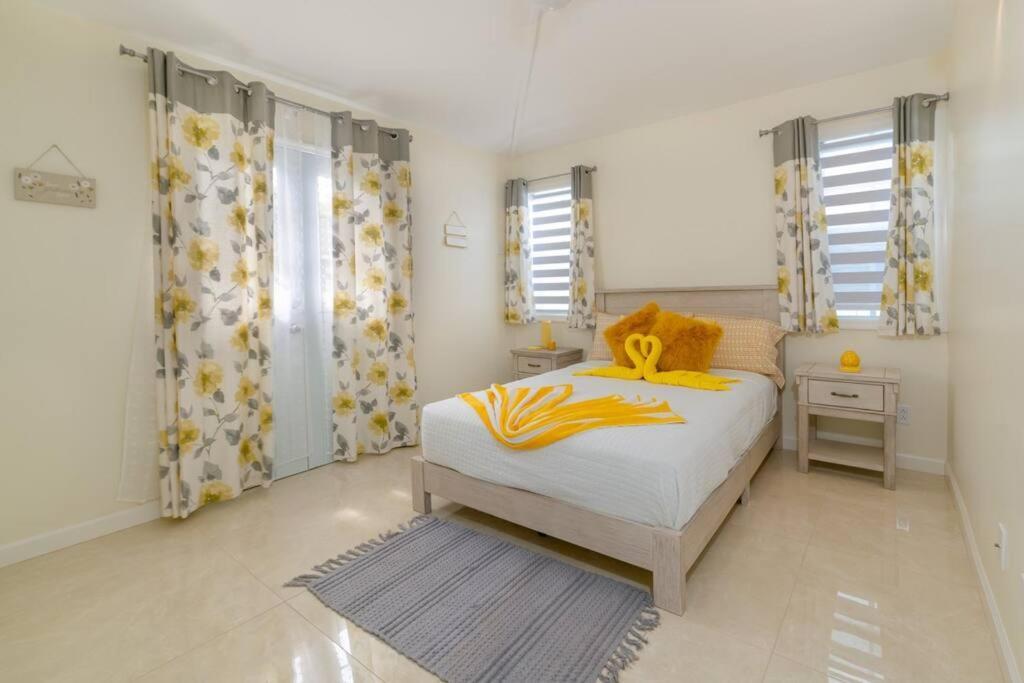 Attractive 3-Bedroom Home - Harbour Breeze Jolly Harbour Ngoại thất bức ảnh