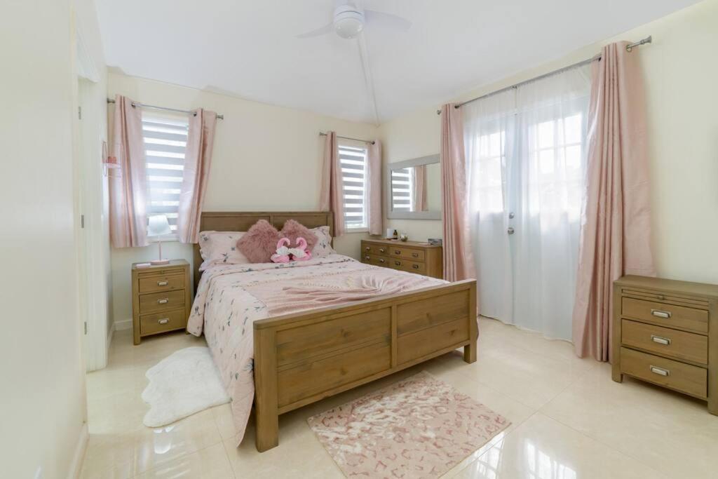 Attractive 3-Bedroom Home - Harbour Breeze Jolly Harbour Ngoại thất bức ảnh