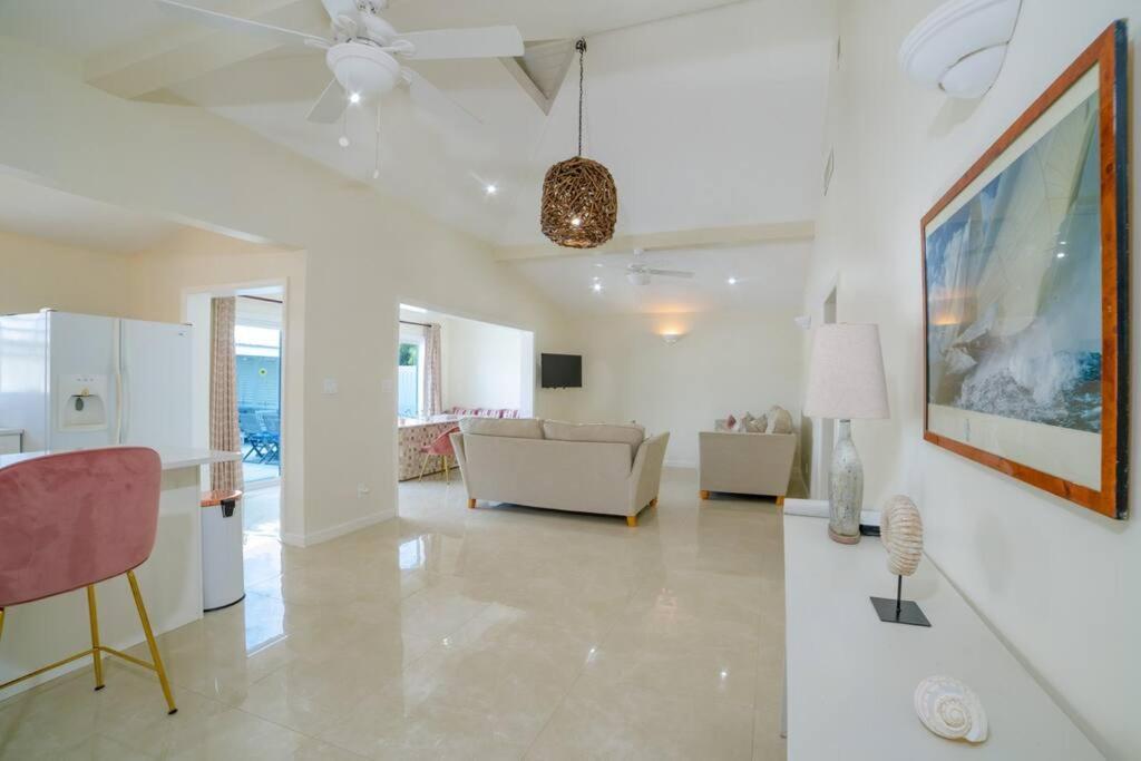 Attractive 3-Bedroom Home - Harbour Breeze Jolly Harbour Ngoại thất bức ảnh